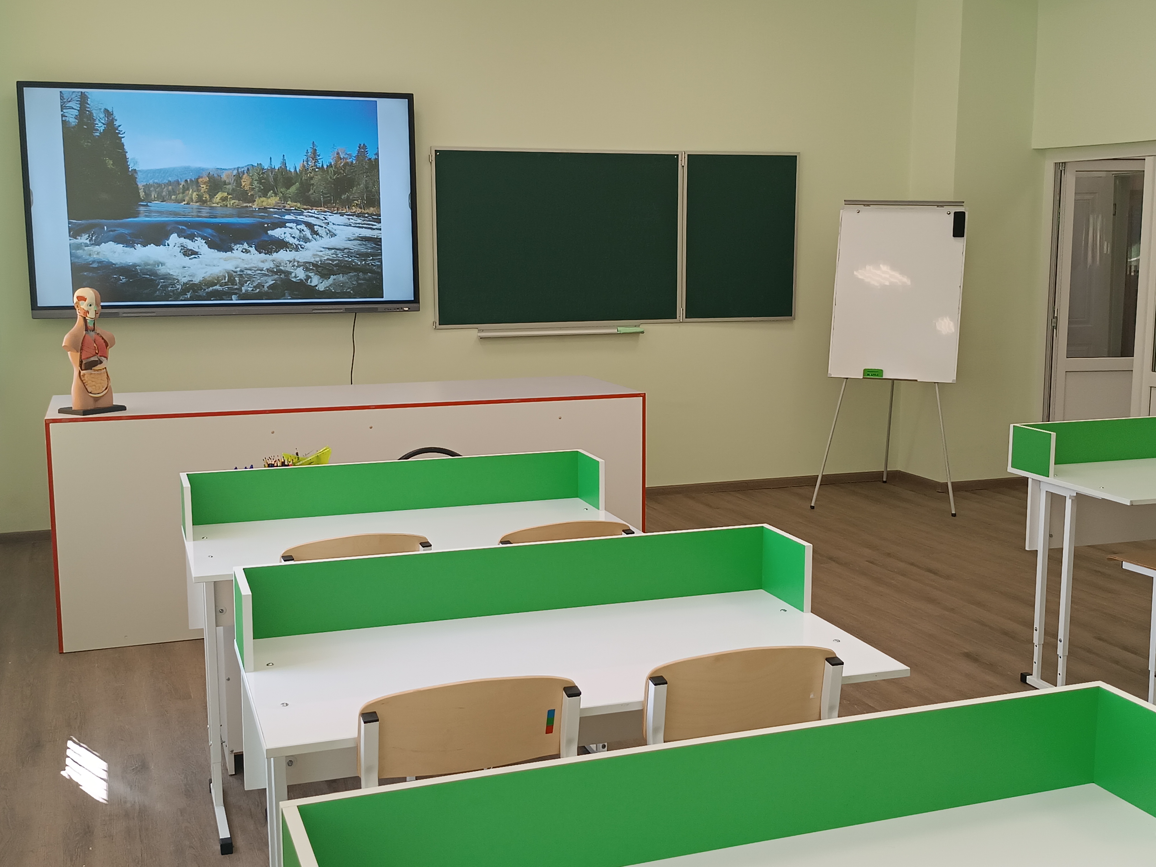 Изображения материально-технического обеспечения.